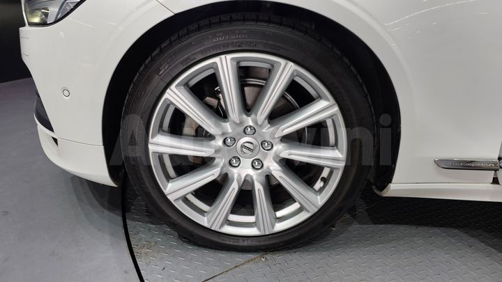 Volvo S90 2019 — 5