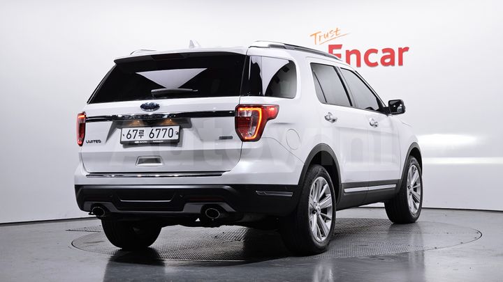 Ford Explorer 2019 — 2