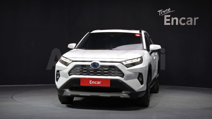 Toyota RAV4 2024 — 3
