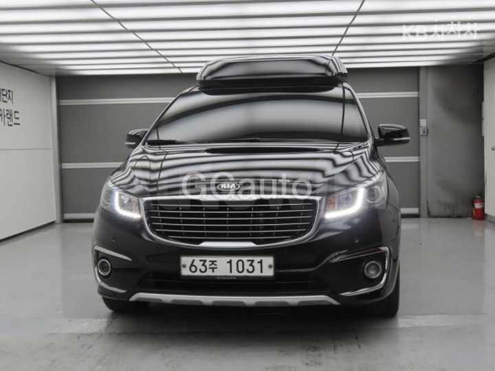Kia Carnival 2018 — 2