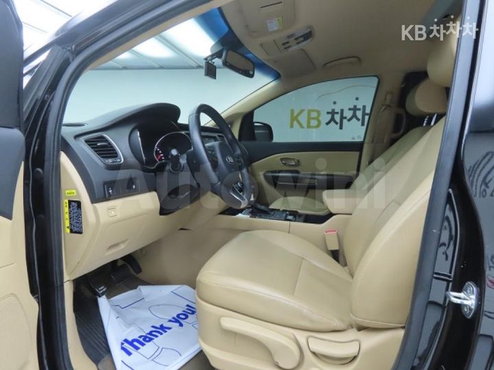 Kia Carnival 2018 — 5