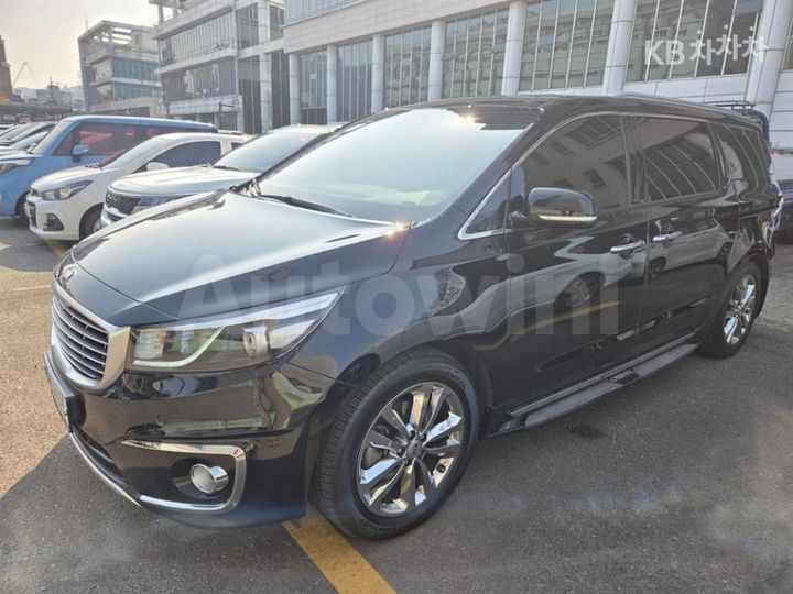 Kia Carnival 2017 — 2