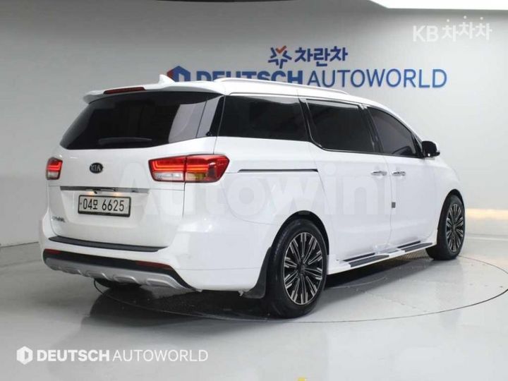 Kia Carnival 2018 — 2