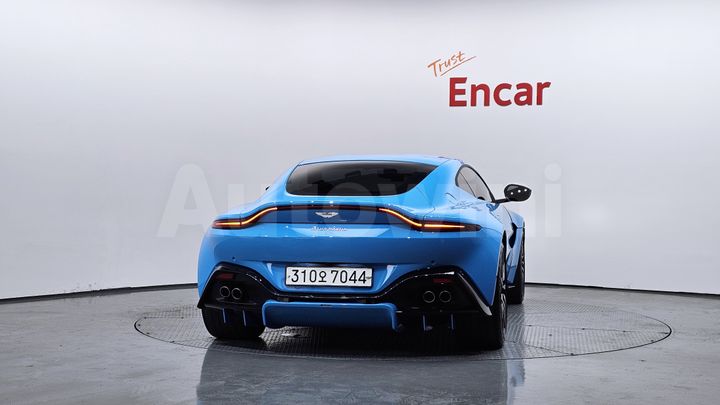 Aston Martin Vantage 2019 — 4