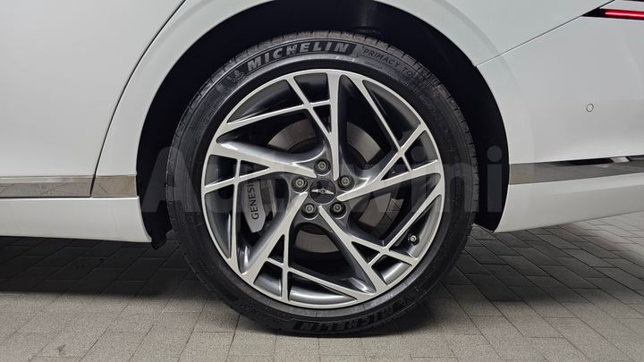 Genesis G90 2023 — 5
