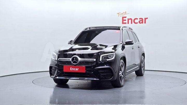 Mercedes Benz GLB Class 2023 — 3