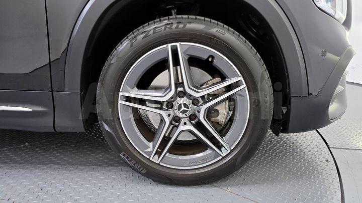 Mercedes Benz GLB Class 2023 — 5