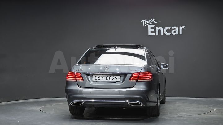 Mercedes-Benz E Class 2016 — 4