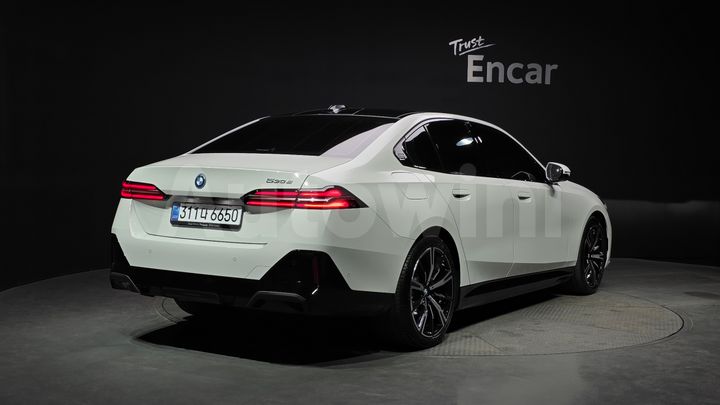 BMW 5 Series 2026 — 2