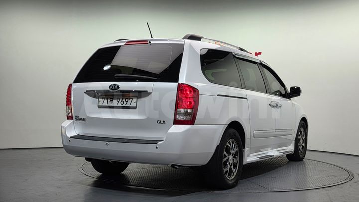 Kia Carnival 2014 — 2