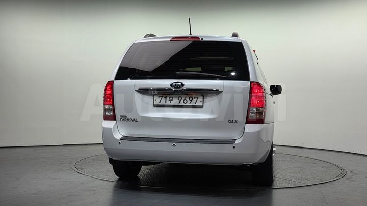 Kia Carnival 2014 — 4
