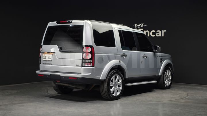 Land Rover Discovery 2015 — 2