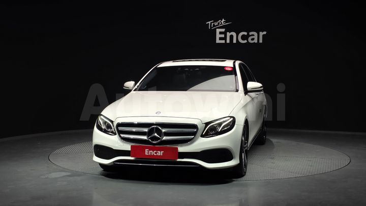 Mercedes-Benz E Class 2017 — 3