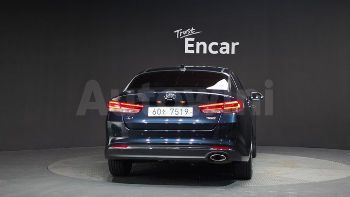 Kia K5 2017 — 4