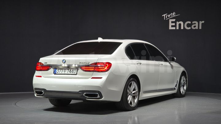 BMW 7 Series 2017 — 2