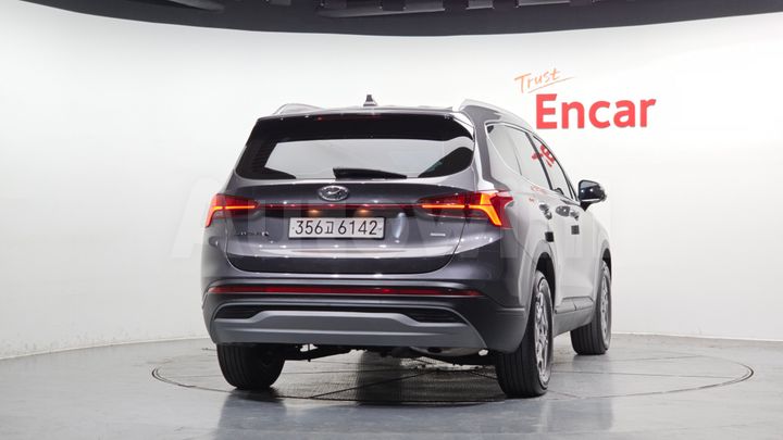 Hyundai SantaFe 2023 — 4