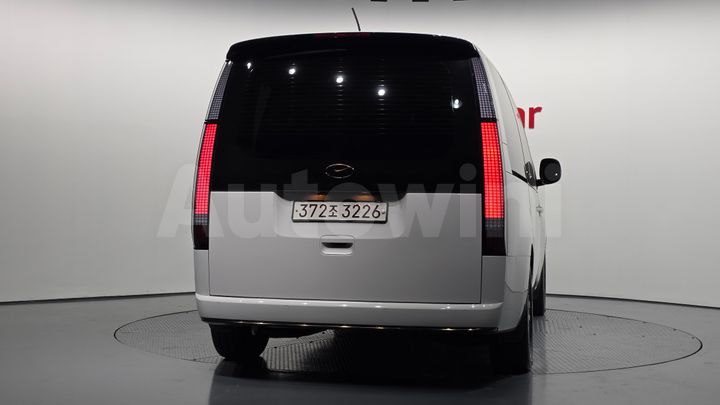 Hyundai Staria 2022 — 4