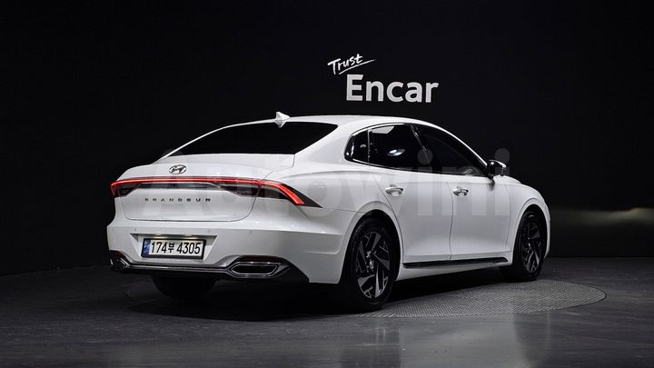 Hyundai Grandeur 2022 — 2