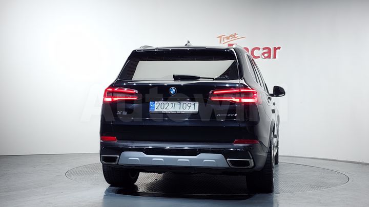 BMW X5 2021 — 4