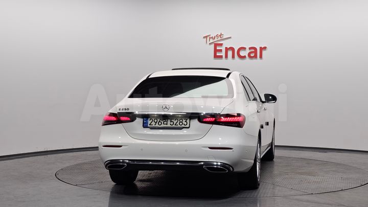 Mercedes-Benz E Class 2021 — 4