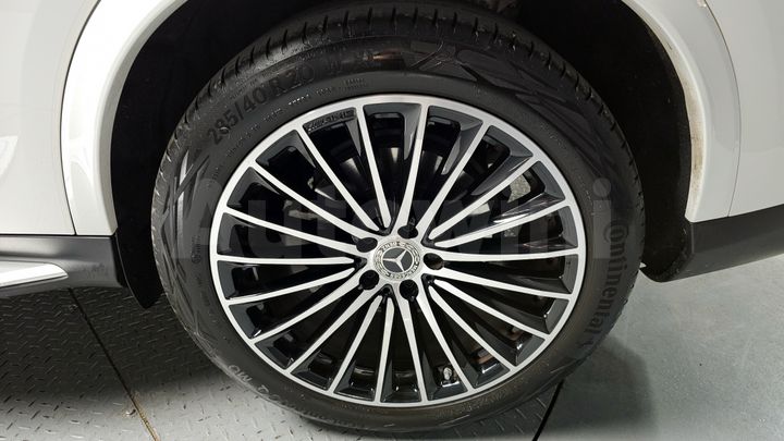 Mercedes Benz GLC Class 2024 — 4