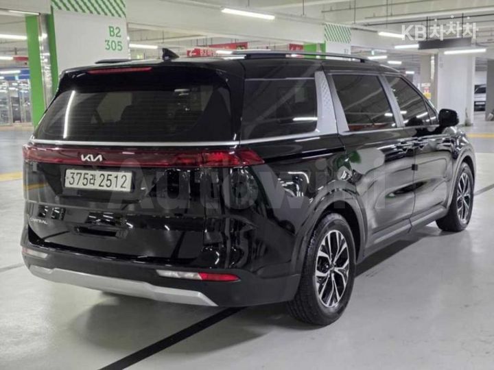 Kia Carnival 2023 — 4