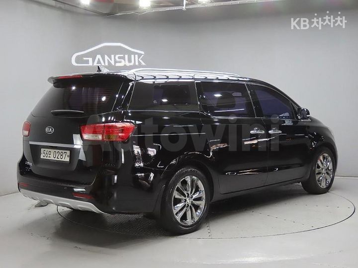Kia Carnival 2017 — 4