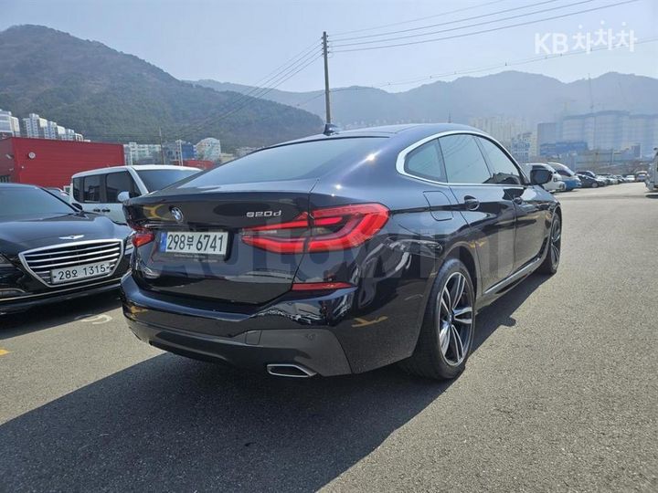 BMW Gran Turismo 2021 — 3