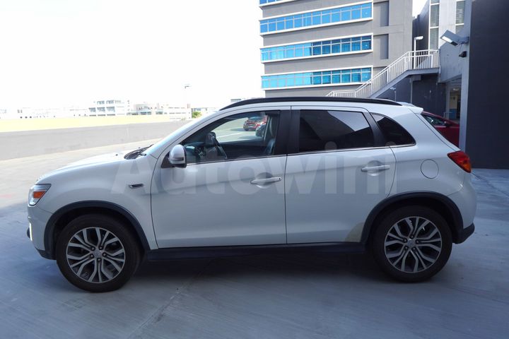 Mitsubishi Others 2016 — 2