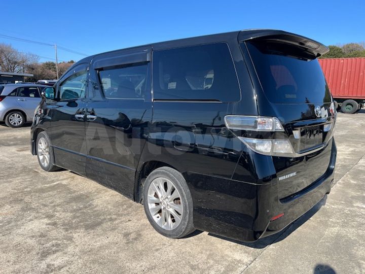 Toyota Vellfire 2009 — 2