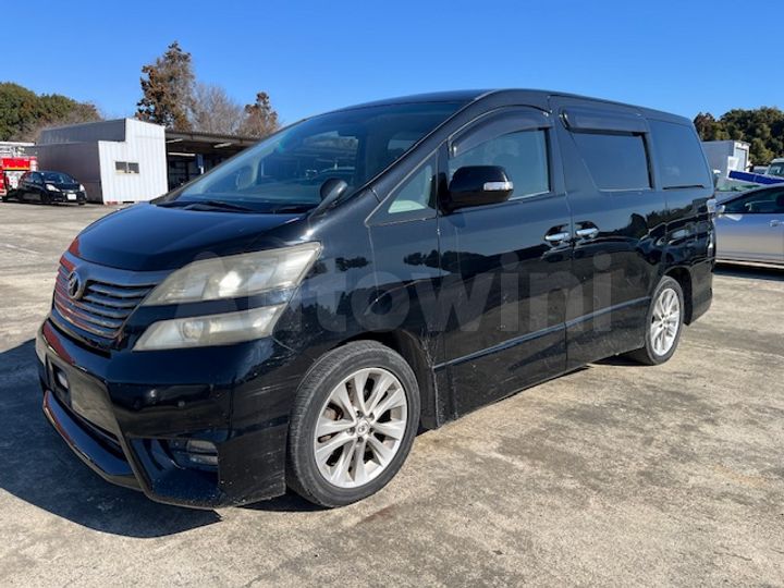 Toyota Vellfire 2009 — 3
