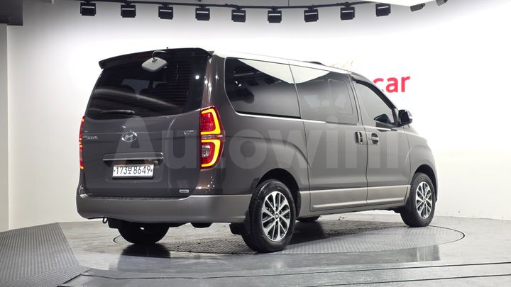Hyundai Starex 2020 — 2