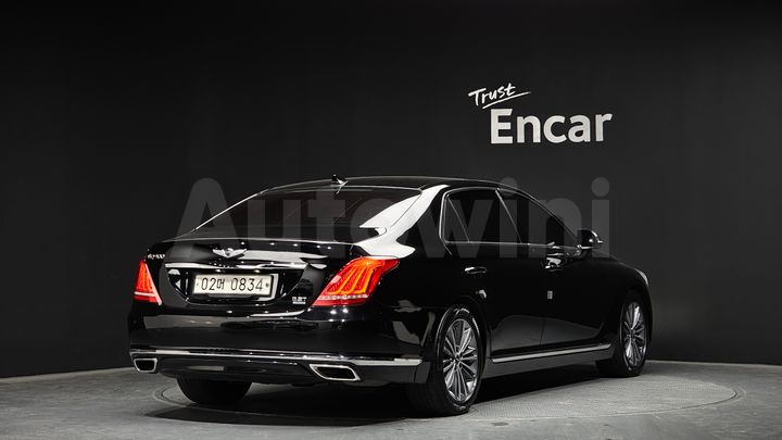 Genesis EQ900 2016 — 2