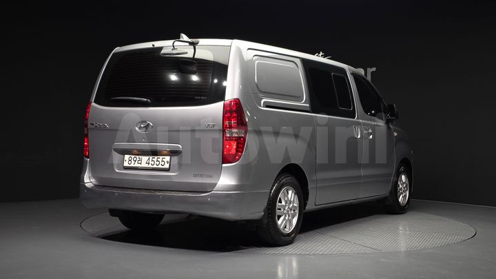 Hyundai Starex 2019 — 2