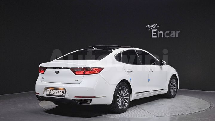 Kia K7 2018 — 2