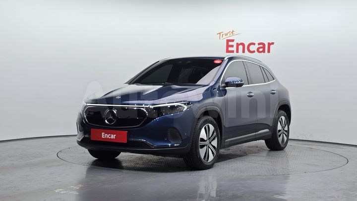 Mercedes Benz EQA