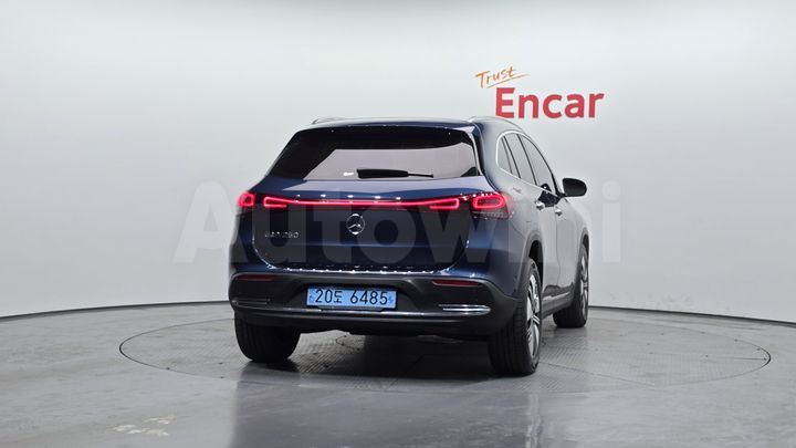Mercedes Benz EQA 2021 — 4