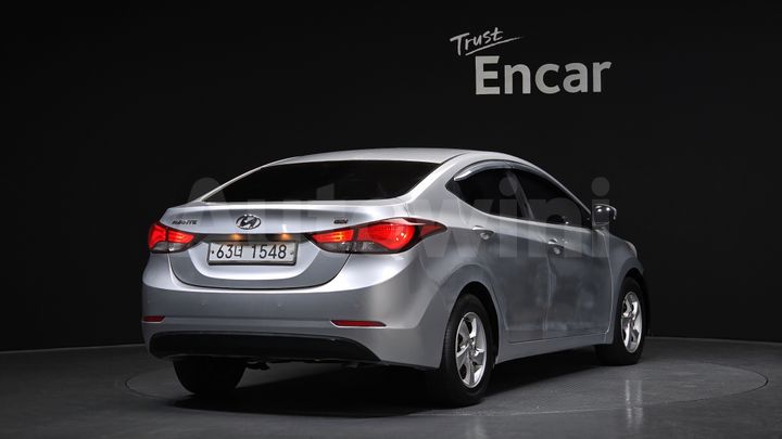 Hyundai Avante 2014 — 2