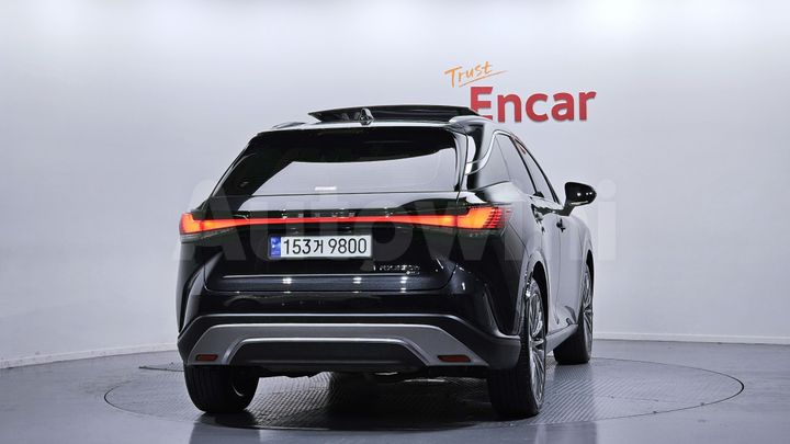 Lexus RX 2023 — 4