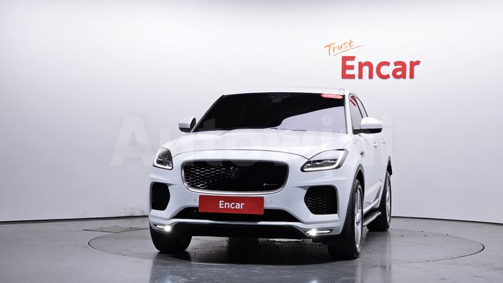 Jaguar E PACE