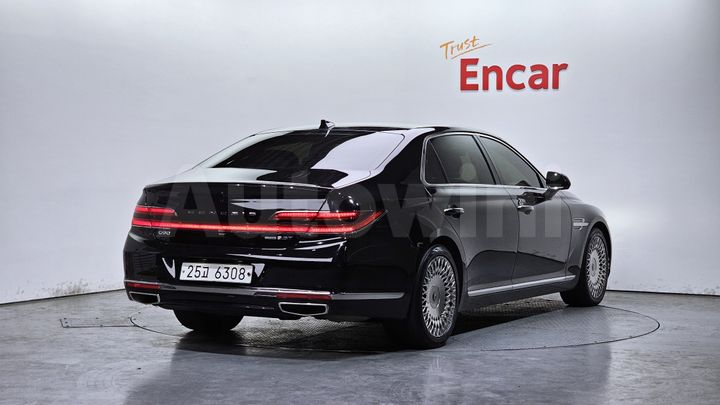 Genesis G90 2019 — 2
