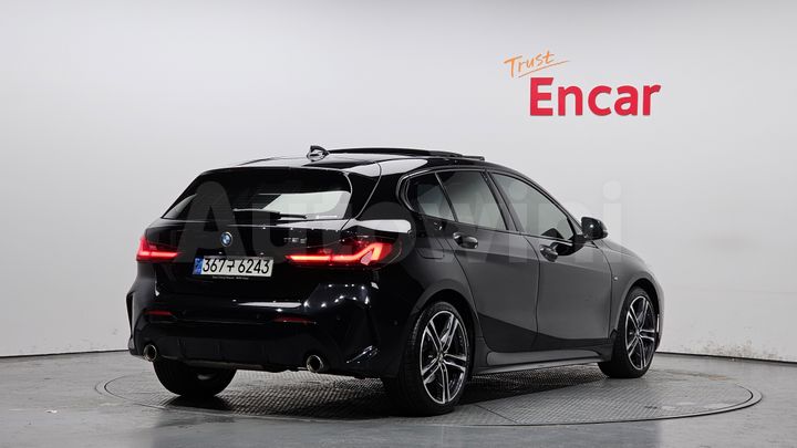 BMW 1 Series 2021 — 2