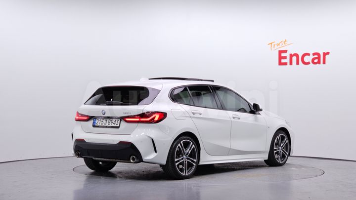 BMW 1 Series 2021 — 2