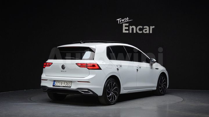 Volkswagen Golf 2022 — 2