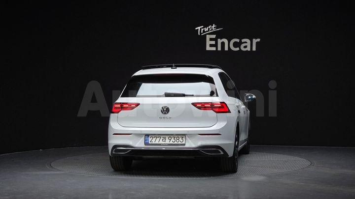 Volkswagen Golf 2022 — 4