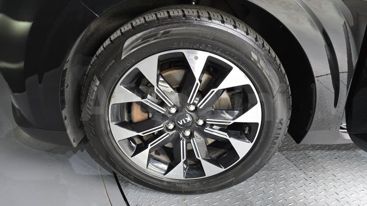 Kia Carnival 2021 — 5