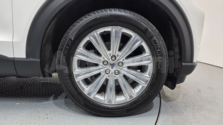 Ford Explorer 2021 — 5