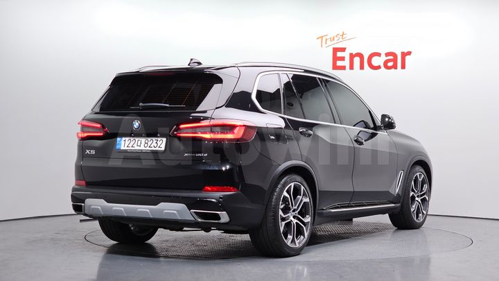 BMW X5 2022 — 2