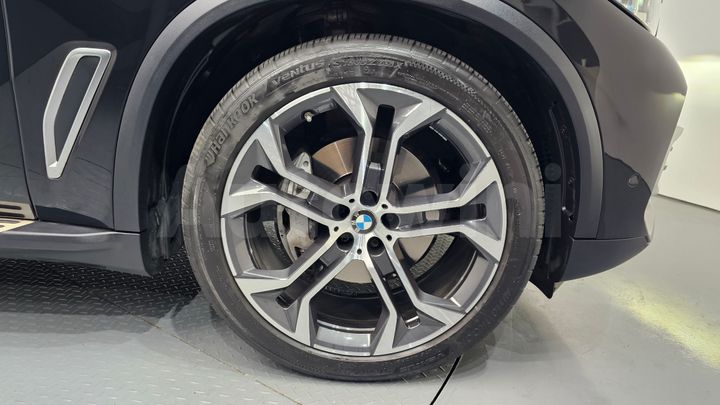 BMW X5 2022 — 5