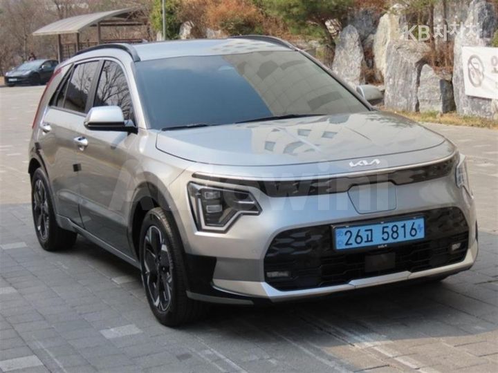 Kia Niro 2023 — 2